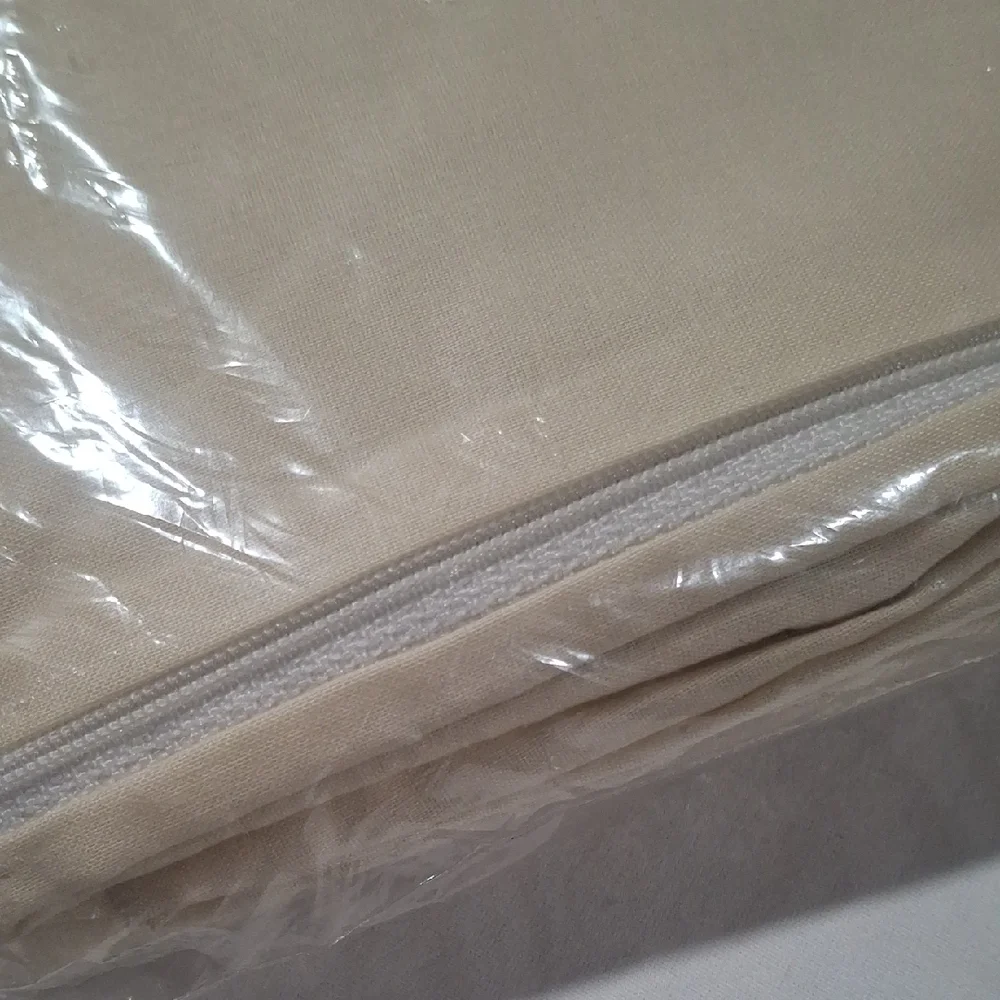 New.Superior Cream Blanket & Comforter Cover Size 72×90